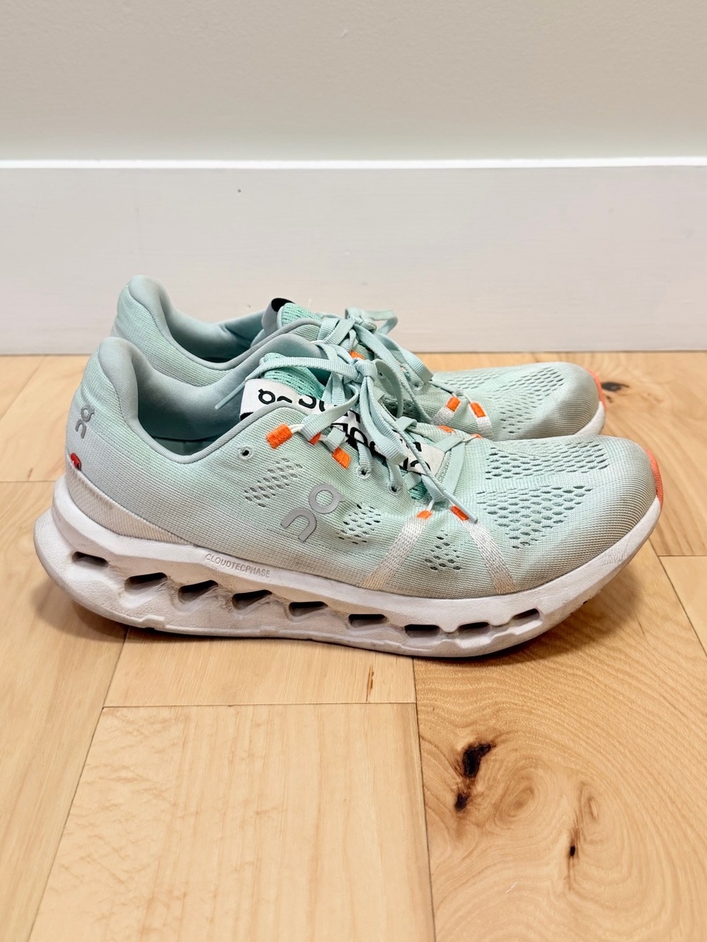 On Running Men’s Cloudsurfer Sneakers